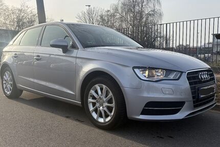 Audi A3 116.500 km 12.590 &euro; Hamburg 22045