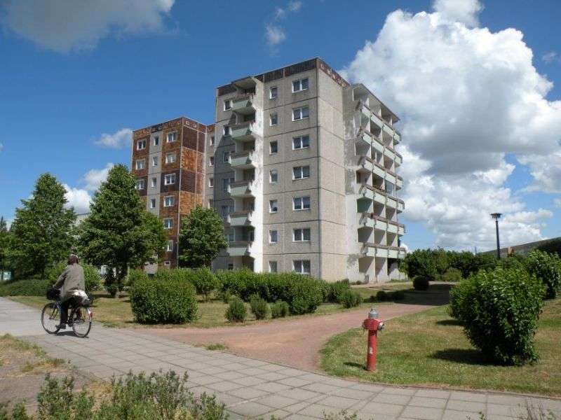 Wohnung zum Mieten in Stralsund 198,71 € 30.57 m²