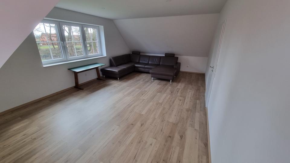 Erdgeschoßwohnung Delmenhorst Bungerhof - 4 Zimmer, 119 m&sup2;, 1.300&euro; | Angebot:26033133