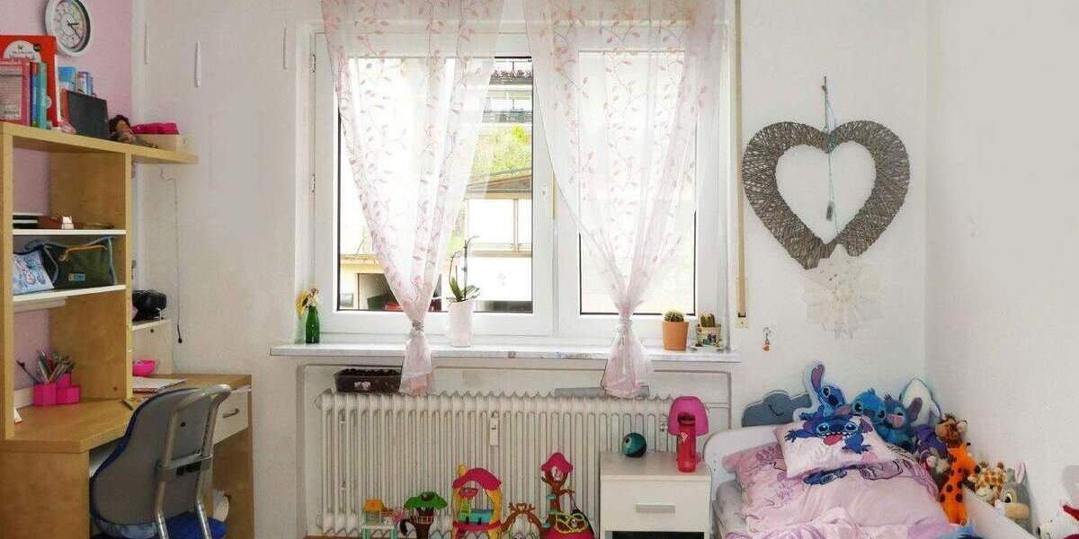 Etagenwohnung Wächtersbach - 3 Zimmer, 72 m&sup2;, 189.000&euro; | Angebot:25704441