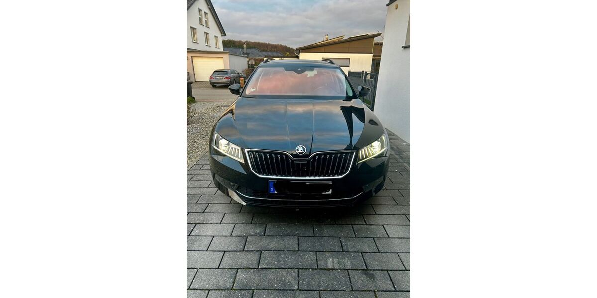 Skoda Superb 96.000 km 16.500 &euro; Lörrach 79541