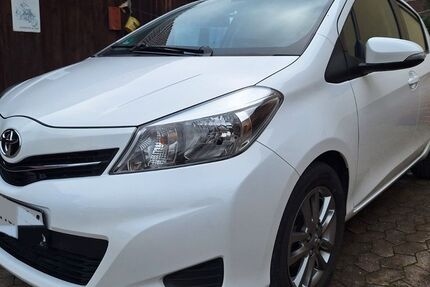 Toyota Yaris 94.000 km 5.199 &euro; Neuenmarkt 95339