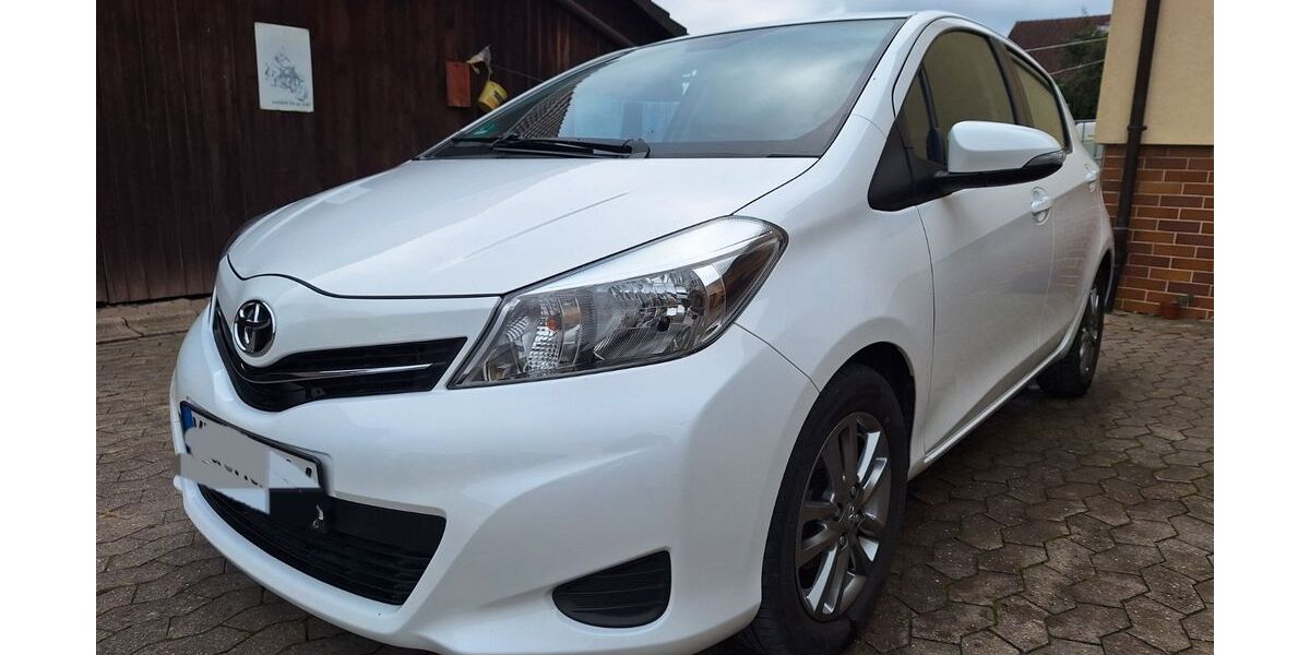 Toyota Yaris 94.000 km 5.199 &euro; Neuenmarkt 95339