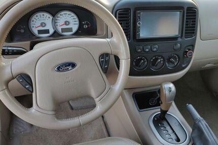 Ford Maverick 148.000 km 8.200 &euro; Vaterstetten 85591