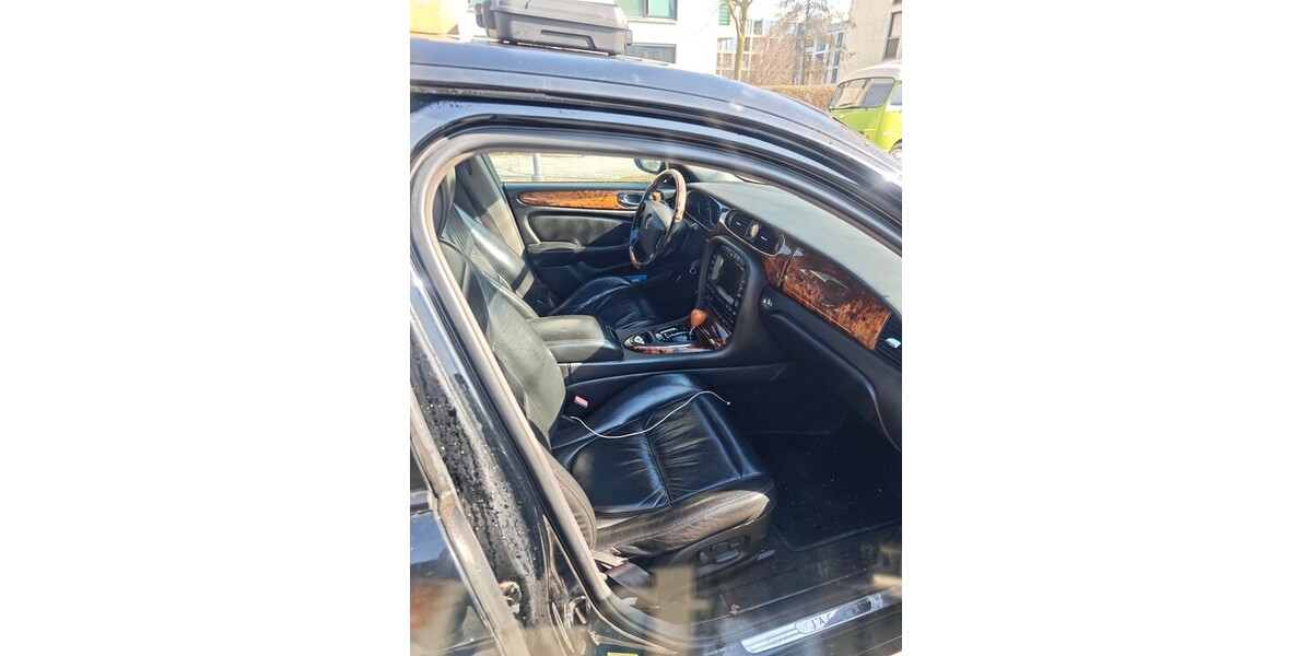 Jaguar XJ 388.000 km 4.999 &euro; Berlin 10178