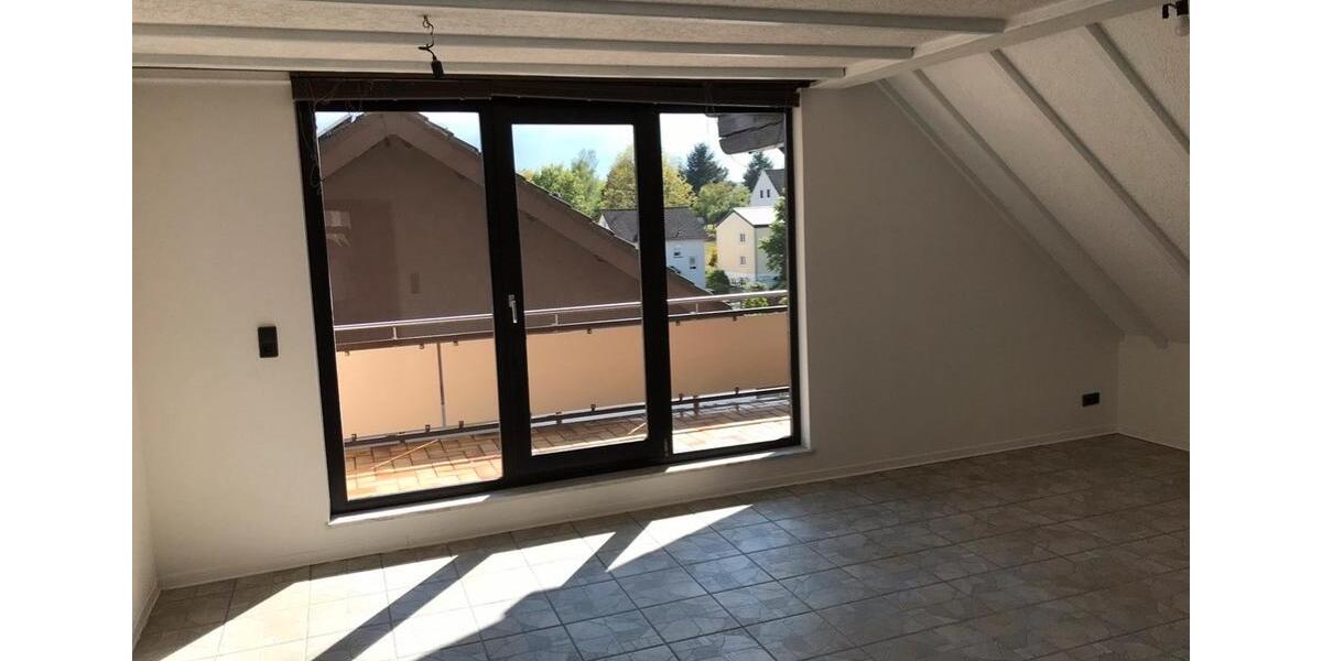 Dachgeschoßwohnung Kirkel - 3 Zimmer, 71 m&sup2;, 630&euro; | Angebot:25538631