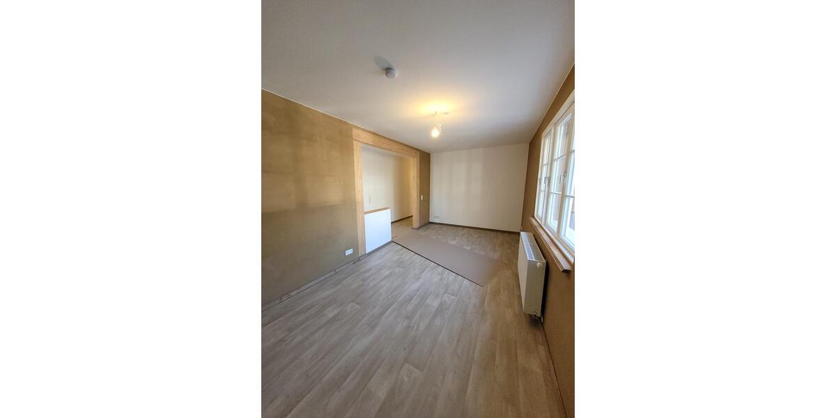 Etagenwohnung Nümbrecht - 2 Zimmer, 76 m&sup2;, 830&euro; | Angebot:25404212