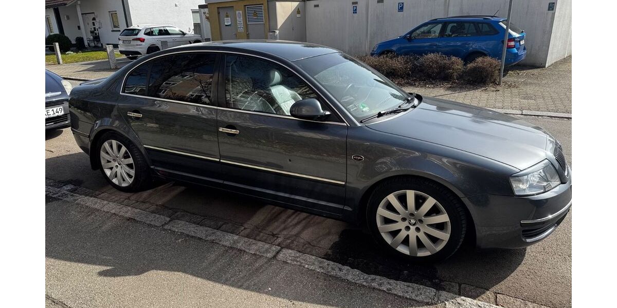 Skoda Superb 288.000 km 2.500 &euro; Bad Dürrheim 78083