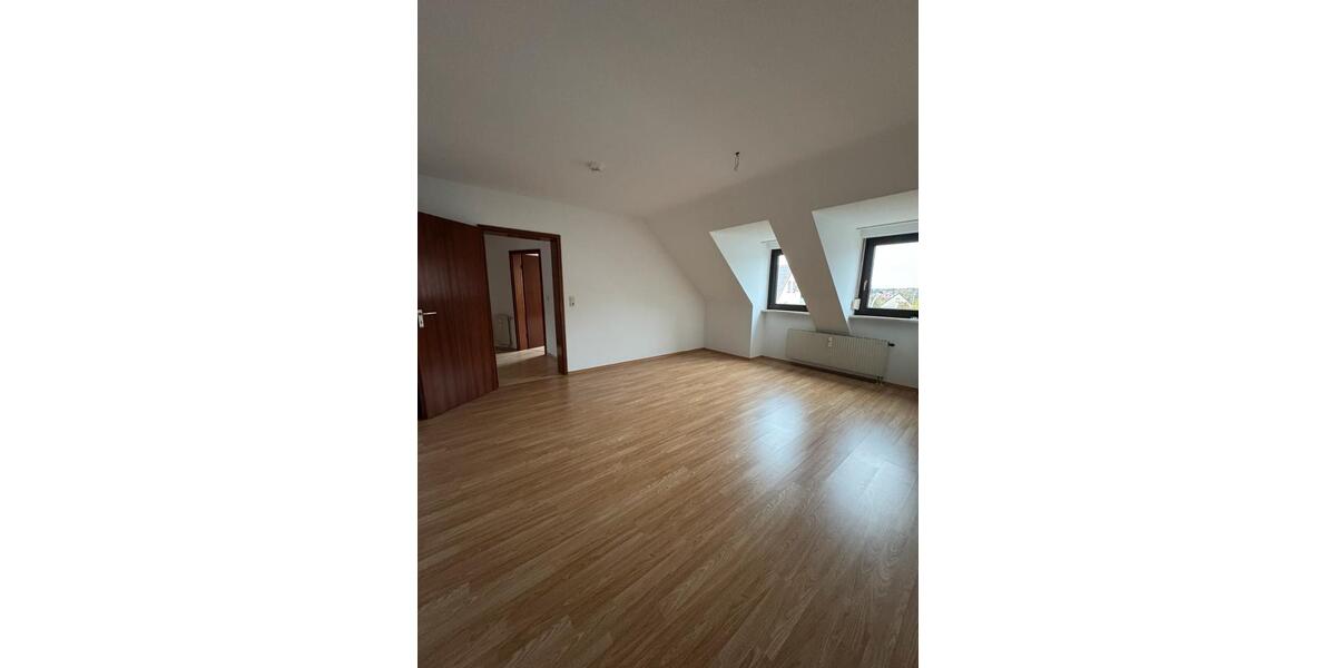 2 Zimmer Wohnung Heilsbronn Keller Balkon Bahnhof nähe 2 zimmer