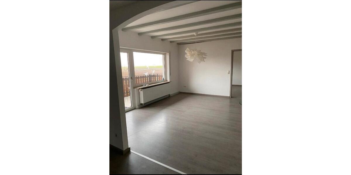 Mehrfamilienhaus, Wohnhaus Geroldshausen - 7 Zimmer, 170 m&sup2;, 490.000&euro; | Angebot:26775925
