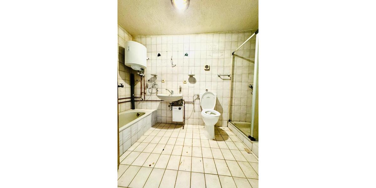 Einfamilienhaus Schmelz - 6 Zimmer, 150 m&sup2;, 89.000&euro; | Angebot:27117405