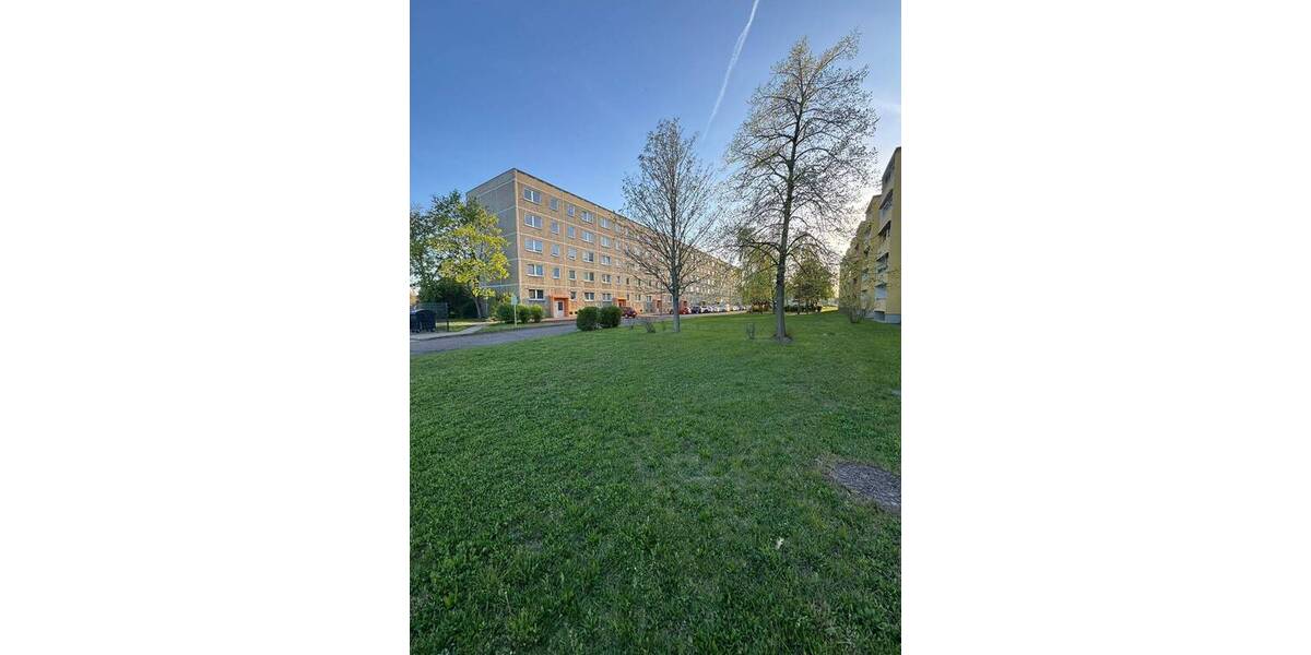 Mehrfamilienhaus, Wohnhaus Dessau-Roßlau Süd - 1 Zimmer, 4.000.000&euro; | Angebot:26487162