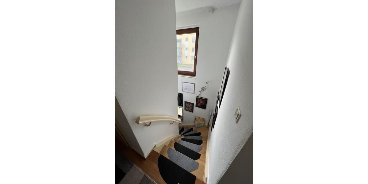 Doppelhaushälfte Hanau Großauheim - 6 Zimmer, 155 m&sup2;, 1.800&euro; | Angebot:25592613