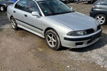 Mitsubishi Carisma 190.000 km 1.599 &euro; Koln 51104