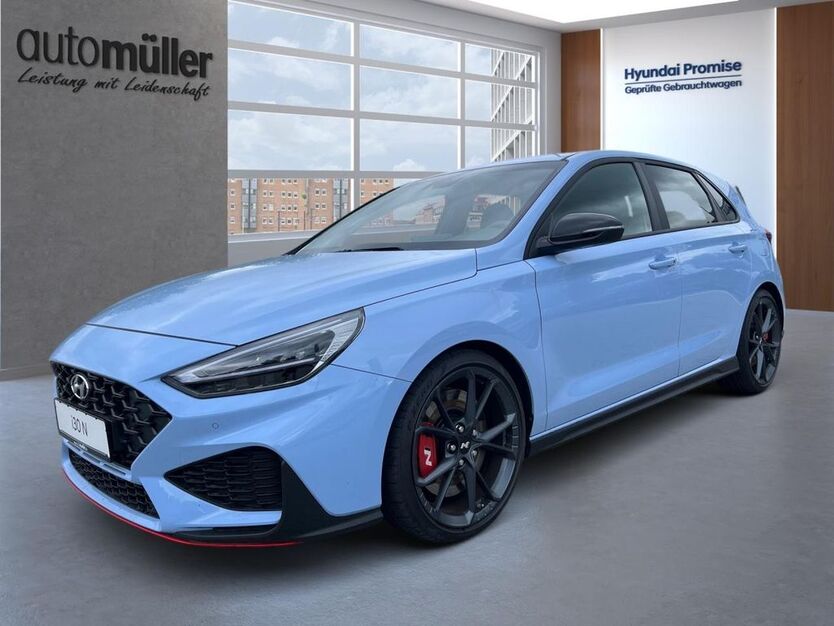 Hyundai i30 2.492 km 38.770 € Auerbach 08209