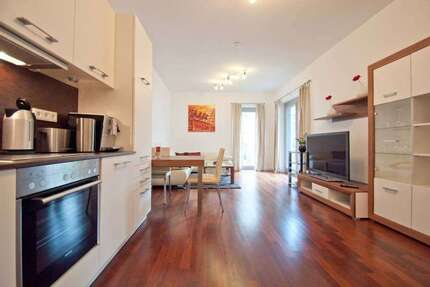 Zimmer Berlin Mitte - 2 Zimmer, 1.950&euro; | Angebot:26937262