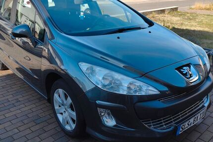 Peugeot 308 155.000 km 3.999 &euro; Überherrn 66802