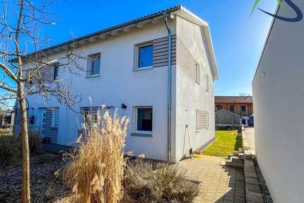 Haus Beratzhausen - 4 Zimmer, 110 m&sup2;, 1.200&euro; | Angebot:24527558