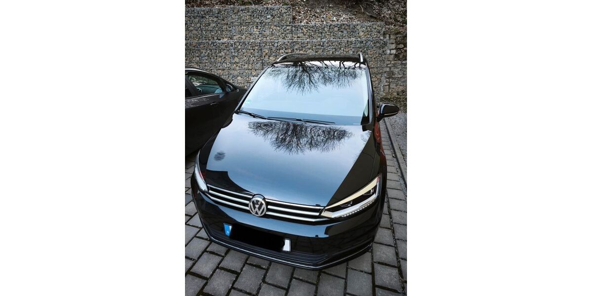 VW Touran 93.500 km 18.899 &euro; Meiningen 98617