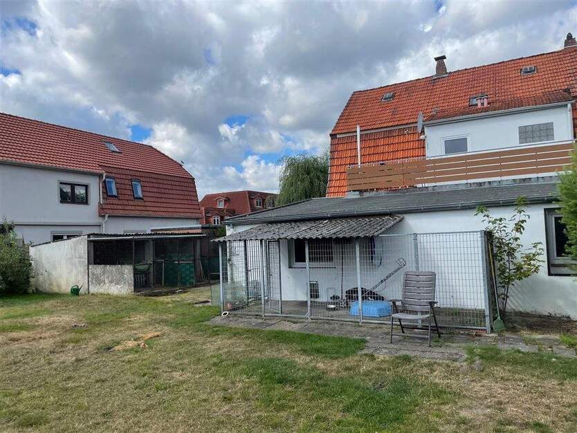 Zentralgelegenes Baugrundstück mit Altbestand zimmer