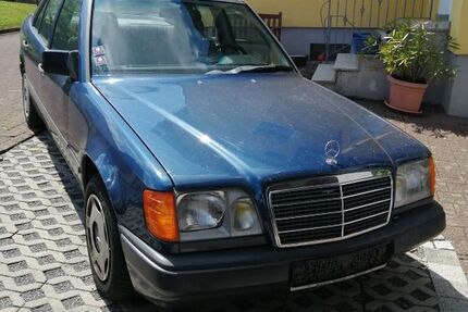 Mercedes E 230
