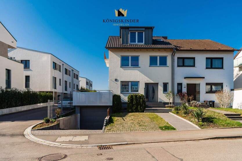 Einladung zur Open-Haus-Besichtigung am Samstag, 15.10.2025 von 11:00-12:30 Uhr 5 zimmer