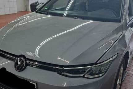 VW Golf 51.379 km 20.750 &euro; Regen 94209