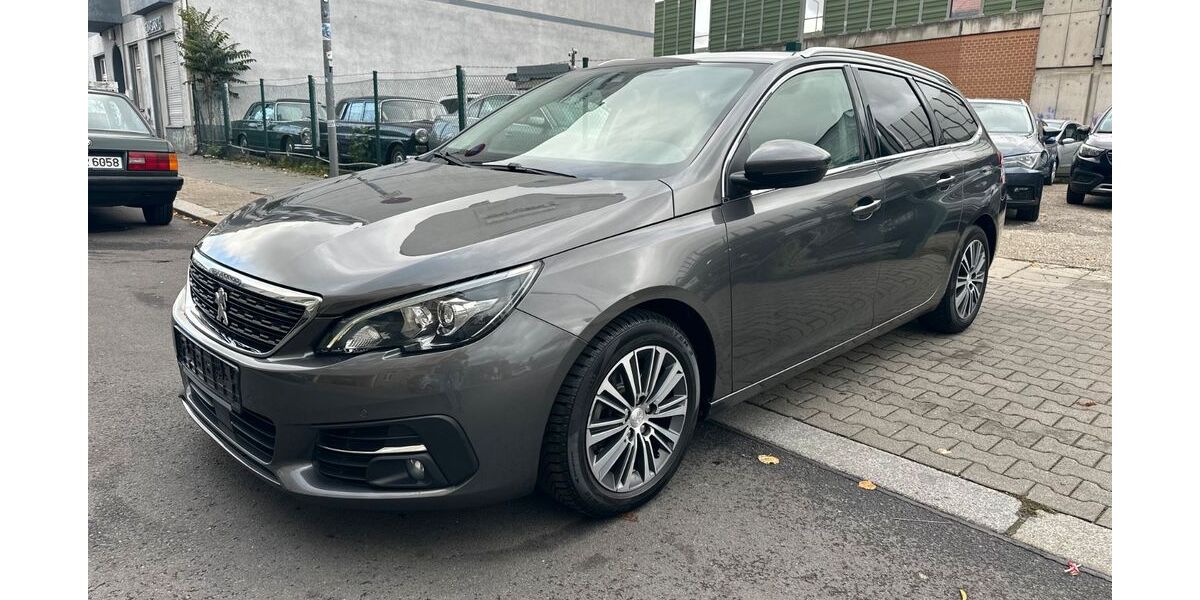 Peugeot 308 150.000 km 8.890 &euro; Berlin 12359