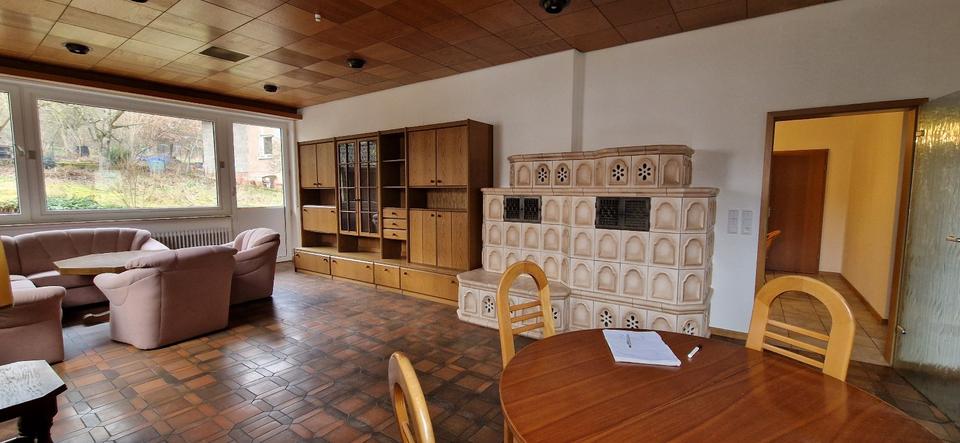 Voll-Möbilierte Wohnung mit Kachelofen 140qm in Bessenbach 2 zimmer