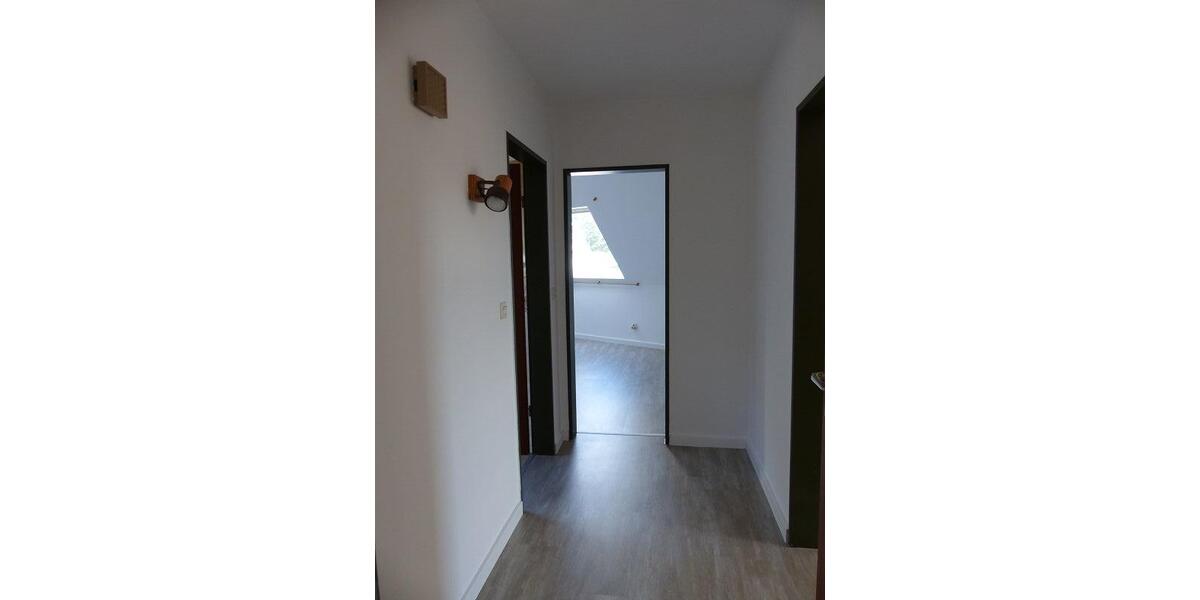 Dachgeschoßwohnung Leer (Ostfriesland) - 3 Zimmer, 90 m&sup2;, 780&euro; | Angebot:26424702