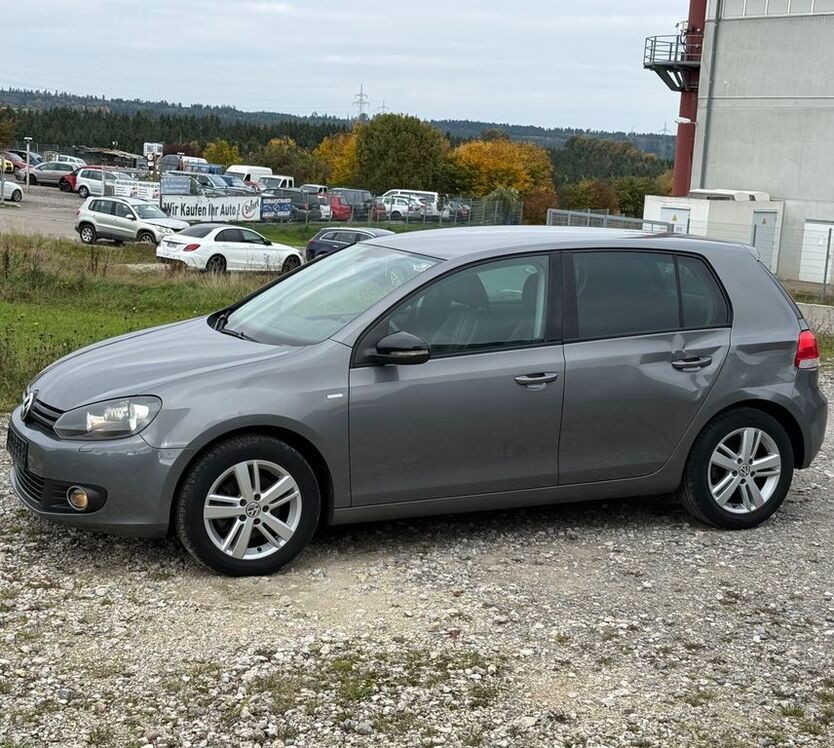 VW Golf 163.000 km 5.350 € Dotternhausen 72359
