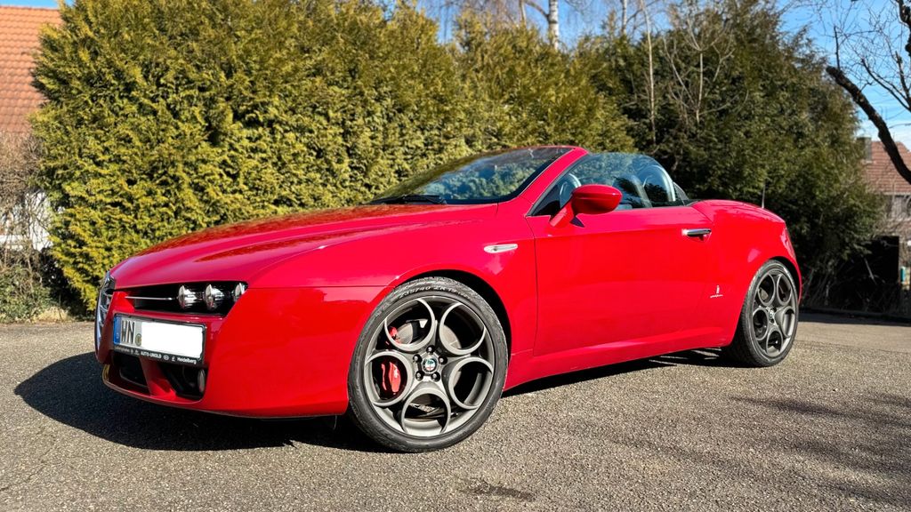 Alfa Romeo Spider 52.666 km 22.900 &euro; Urbach 73660