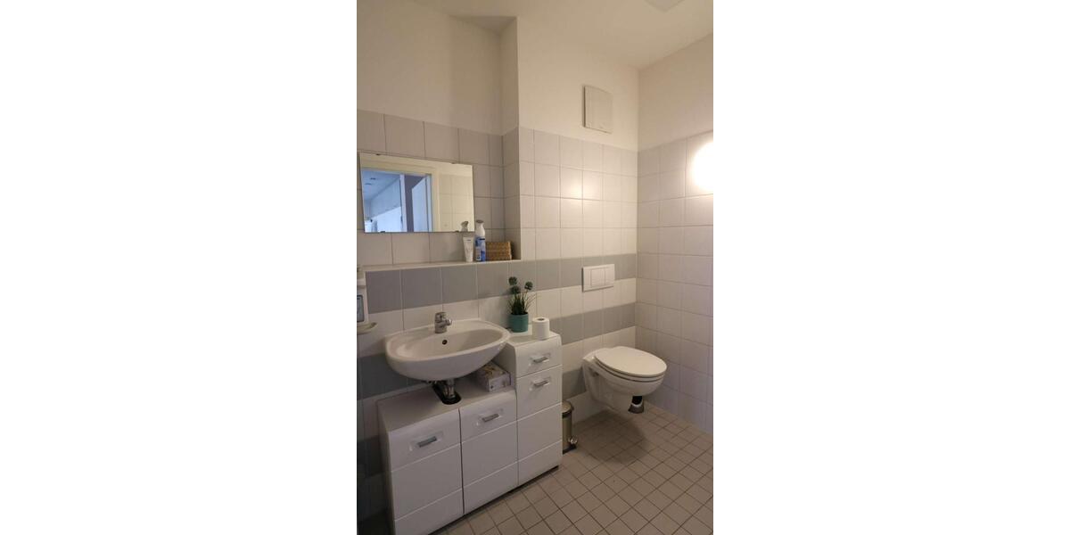 12 MONATE HALBE MIETE Gewerbeeinheit Alexandrinenhof in Bad Doberan zimmer