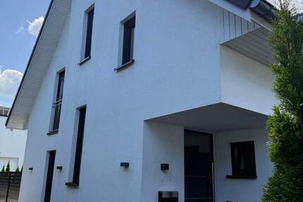 Wohnen auf Zeit - Moderne Doppelhaushälfte in sonniger Südlage – ruhig, effizient & pflegeleicht 4 zimmer