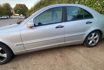 Mercedes-Benz C 200 185.000 km 3.999 € Umkirch 79224