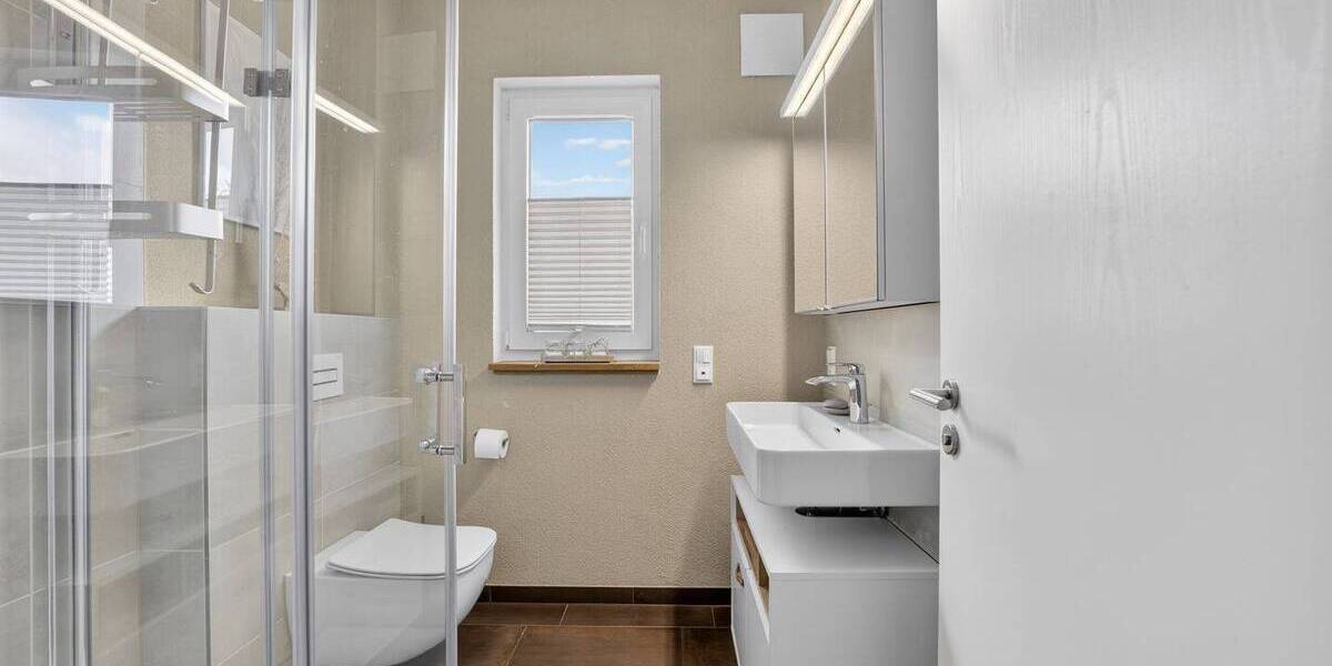 Bungalow Bekond - 4 Zimmer, 130 m&sup2;, 579.000&euro; | Angebot:26902270