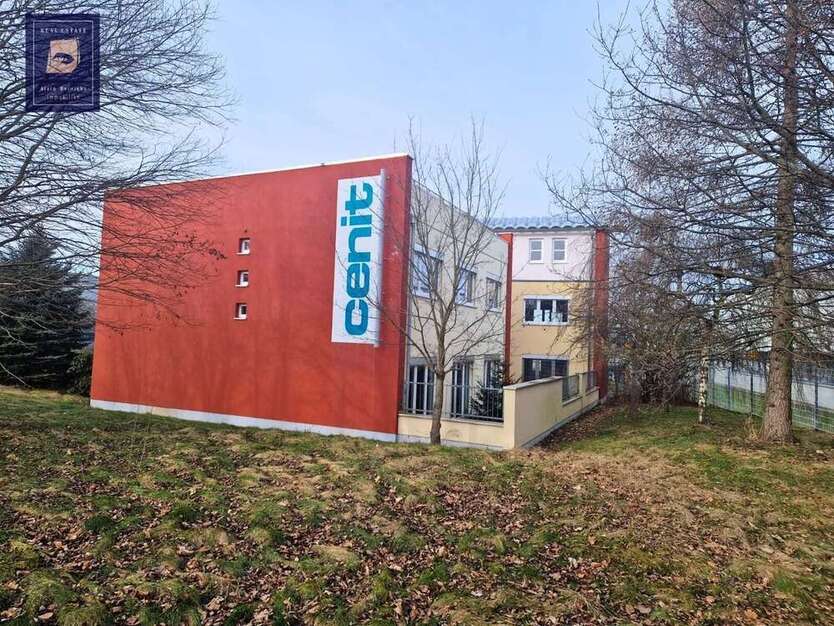 444 qm helle und geräumige Gewerbefläche im 1. OG