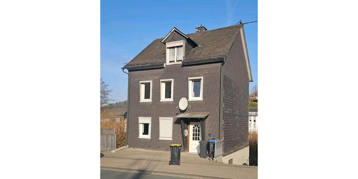 Einfamilienhaus Siegen Eiserfeld - 3 Zimmer, 100 m&sup2;, 820&euro; | Angebot:25475538