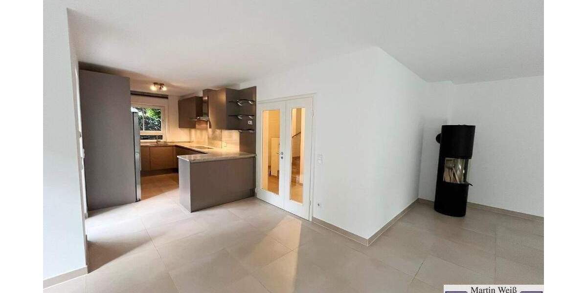 Doppelhaushälfte Berg Maxhöhe - 5 Zimmer, 197 m&sup2;, 3.595&euro; | Angebot:24437637