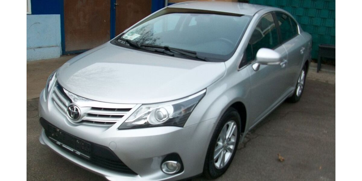 Toyota Avensis 43.500 km 9.900 &euro; Berlin 12347