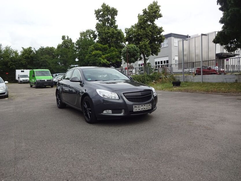 Opel Insignia 193.000 km 3.500 € Berlin 12249