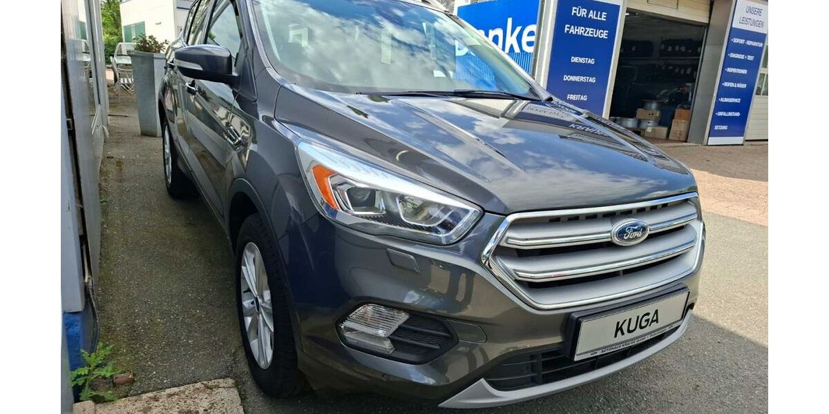 Ford Kuga 58.020 km 16.995 &euro; Petershagen 32469