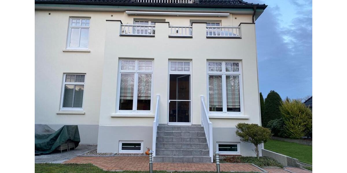 Einfamilienhaus Reinbek - 4.5 Zimmer, 161 m&sup2;, 2.700&euro; | Angebot:24866931