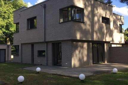 Haus Zeuthen - 5 Zimmer, 130 m&sup2;, 2.535&euro; | Angebot:24864462