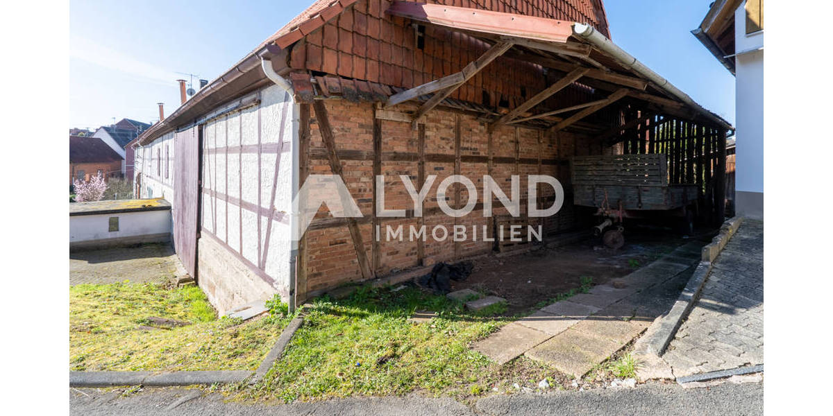 Bauernhaus, Landhaus Bad Arolsen / Schmillinghausen Schmillinghausen - 9 Zimmer, 220 m&sup2;, 159.000&euro; | Angebot:25773073