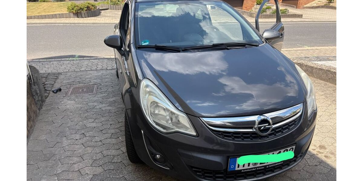 Opel Corsa 211.178 km 2.800 &euro; Mayen 56727