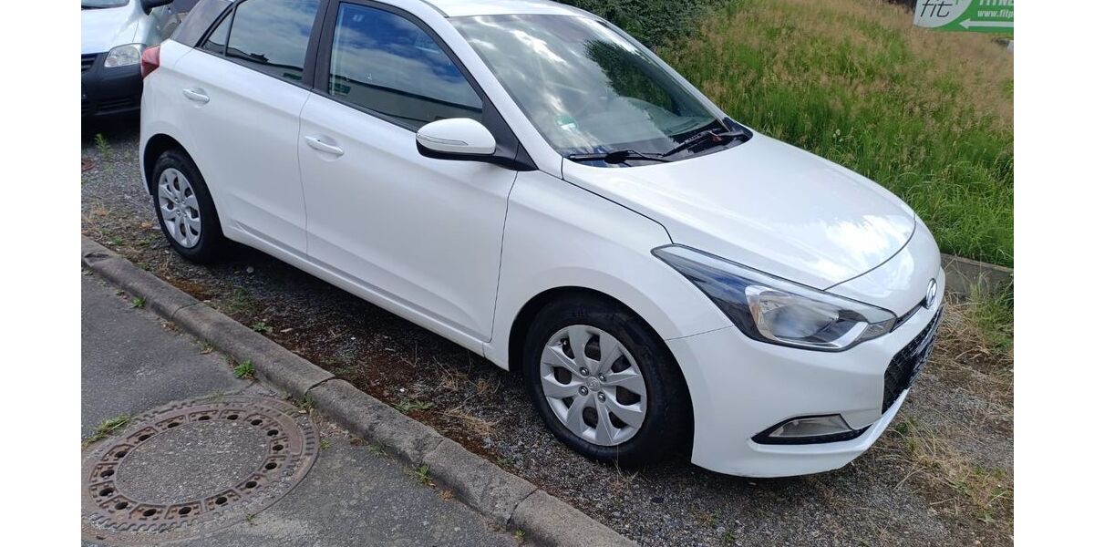 Hyundai i20 188.000 km 4.750 &euro; Schirgiswalde - Kirschau 02681