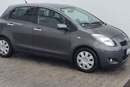 Toyota Yaris 145.687 km 4.980 € München 80689