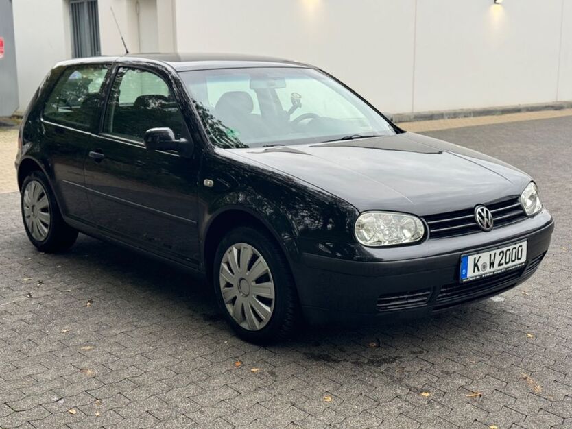 VW Golf 337.640 km 2.950 € Swisttal 53913