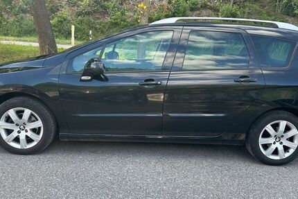 Peugeot 308 296.000 km 2.299 &euro; Altensteig 72213